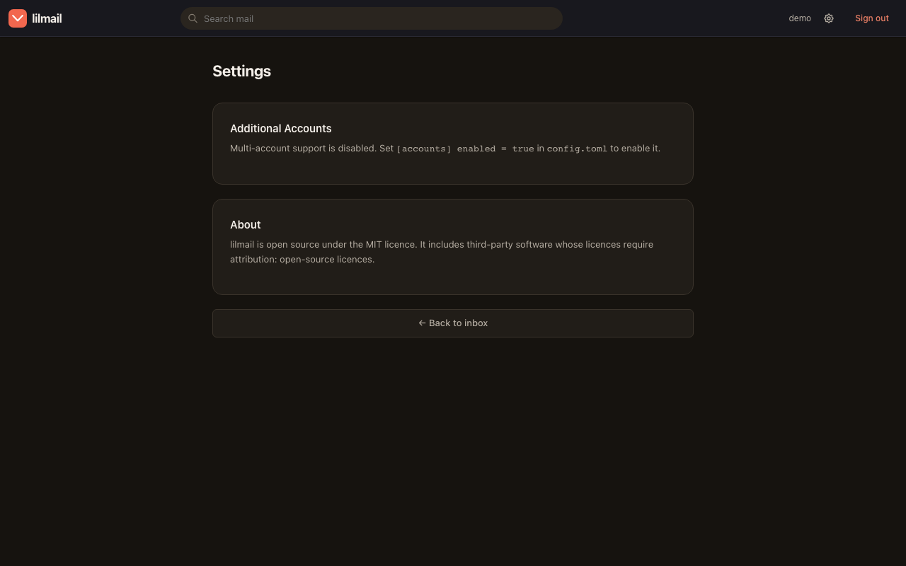 The lilmail settings screen in dark mode